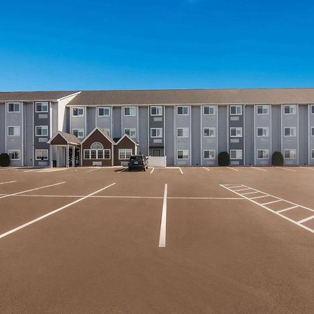 Sleep Inn & Suites Clarion, Pa Near I-80 Buitenkant foto